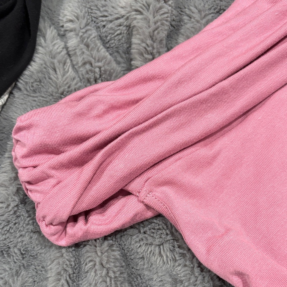 Pink Off-Shoulder Top - Picture 3 of 3